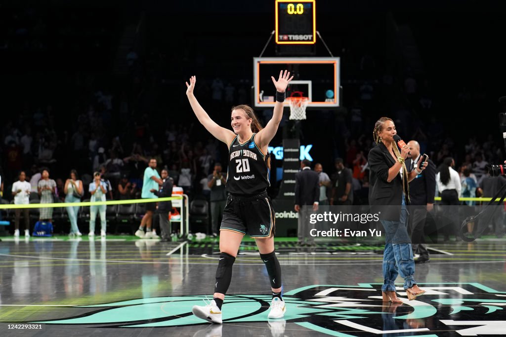 Los Angeles Sparks v New York Liberty