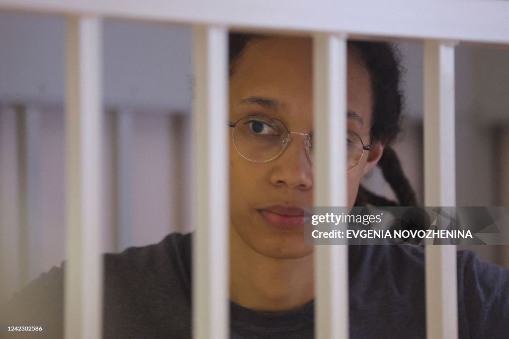 RUSSIA-US-DIPLOMACY-BASKET-COURT