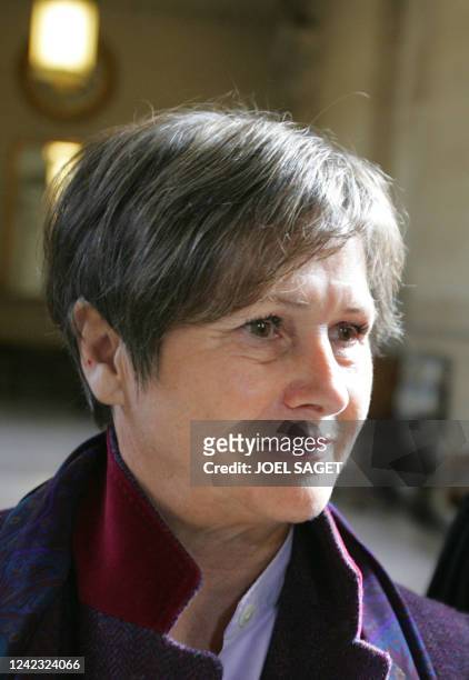 Louise-Yvonne Casetta, accusée d'avoir été la trésorière occulte du RPR, ancêtre de l'UMP, arrive, le 17 octobre 2006 devant la 9e chambre de la Cour...