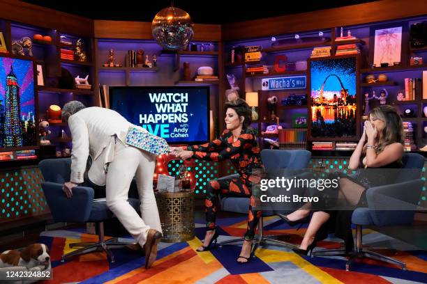 Episode 19130 -- Pictured: Andy Cohen, Lisa Rinna, Maren Morris --