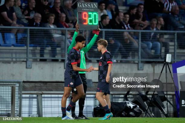 Mohamed Nassoh of PSV U23, Jason van Duiven of PSV U23 during the Dutch Keuken Kampioen Divisie match between Willem II v PSV U23 at the Koning...