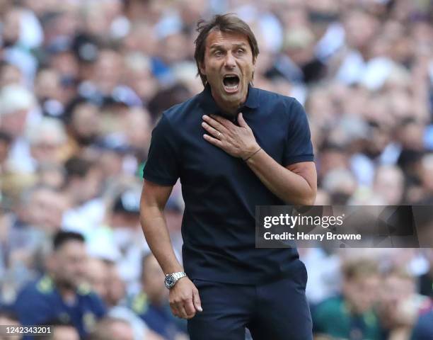 Antonio Conte, Tottenham Hotspur manager during the Premier League match between Tottenham Hotspur and Southampton FC at Tottenham Hotspur Stadium on...