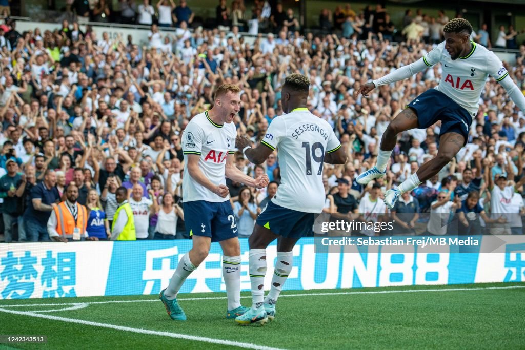 Tottenham Hotspur v Southampton FC - Premier League
