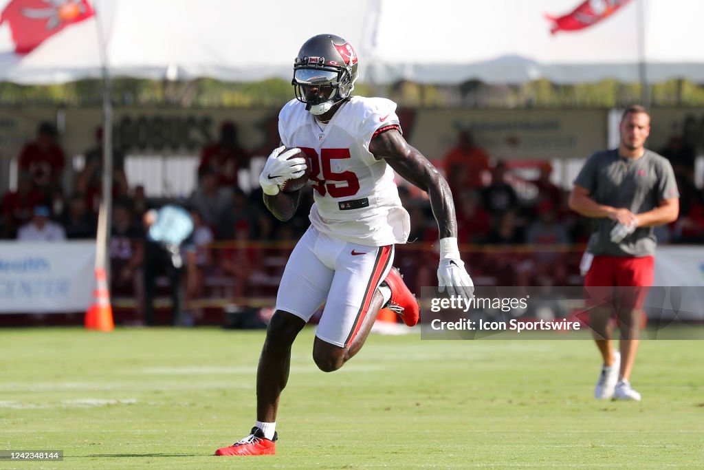 NFL: AUG 06 Tampa Bay Buccaneers Training Camp