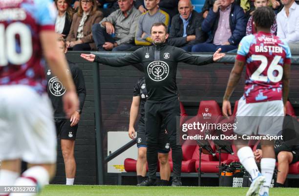 Luton Town manager Nathan Jones reacts during the Sky Bet Championship between Burnley and Luton Town at Turf Moor on August 6, 2022 in Burnley,...