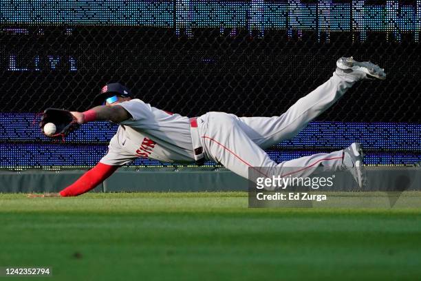 Jaylin Davis of the Boston Red Sox catches a ball hit by Michael A. Taylor of the Kansas City Royals in the second inning at Kauffman Stadium on...