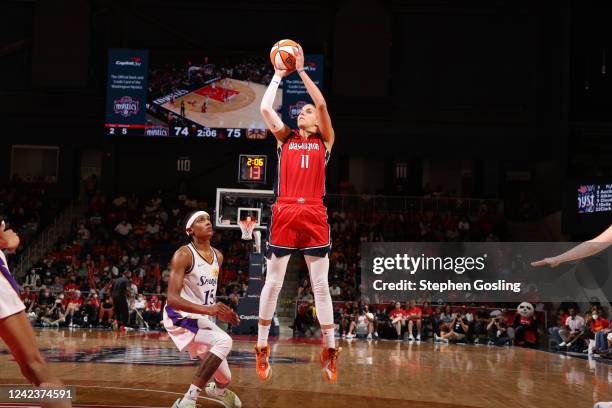 Elena Delle Donne of the Washington Mystics shoots the ball during the game against the Los Angeles Sparks on August 7, 2022 at Entertainment &...