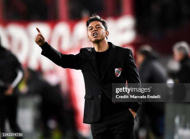 Marcelo Gallardo coach of River Plate gives instructions to his team players during a match between Independiente and River Plate as part of Liga...