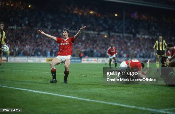 May 1990, Wembley - FA Cup Final Replay, Crystal Palace v Manchester Utd, Mark Hughes of Manchester Utd celebrates the winning goal scored by Lee...