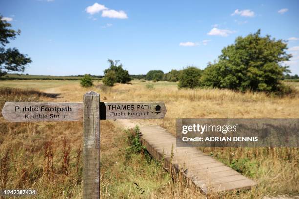 Thames Source 2,181 Thames Head Stock Photos, High-Res Pictures, and Images - Getty ...