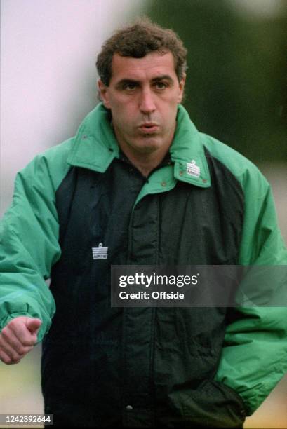 November 1993, Marlow - FA Cup 1st round - Marlow v Plymouth Argyle - Plymouth player-manager Peter Shilton.