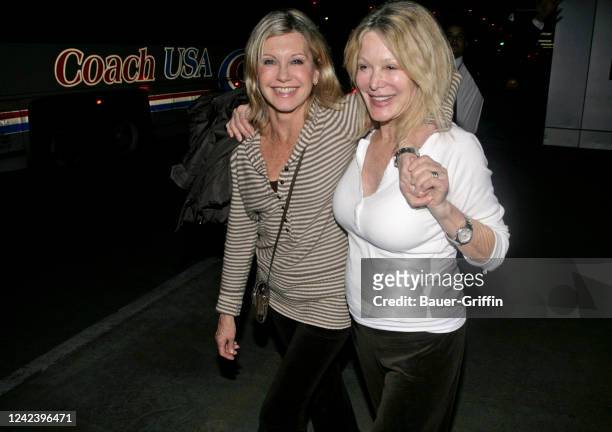 Olivia Newton-John and sister Rona Newton-John are seen at LAX on January 17, 2008 in Los Angeles, California.