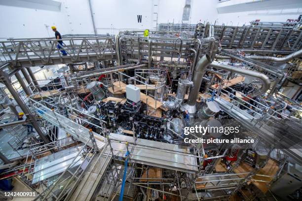 August 2022, Mecklenburg-Western Pomerania, Greifswald: View of the research reactor "Wendelstein 7-X" at the Max Planck Institute for Plasma...