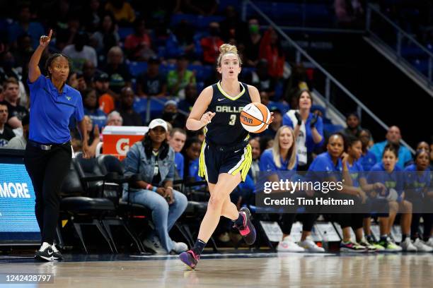 Marina Mabrey of the Dallas Wings handles the ball during the game against the New York Liberty on August 10, 2022 at the College Park Center in...