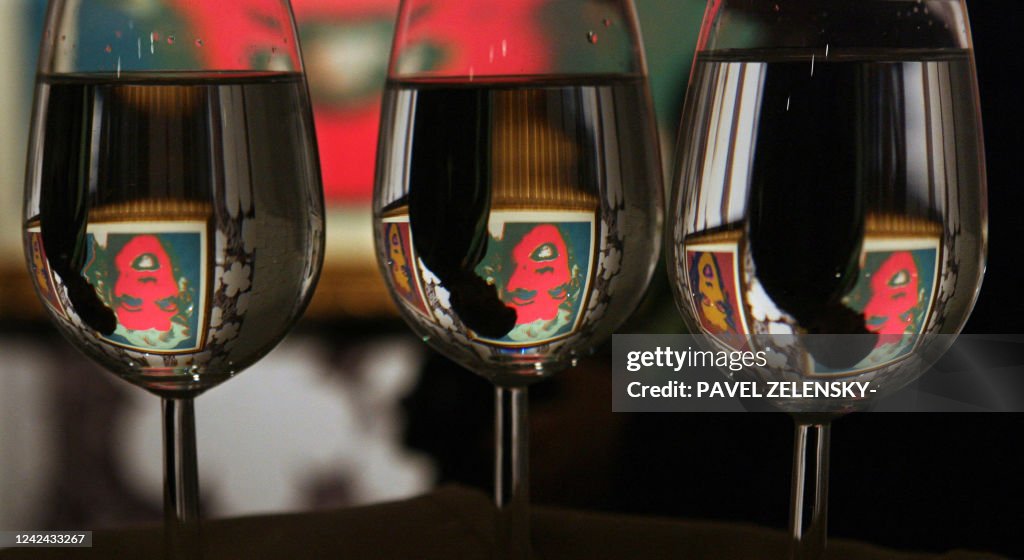 RUSSIA-ARTS-WARHOL