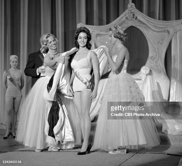 An unaired CBS television pilot. Pictured in center is Myrna Fahey. November 10, 1959.