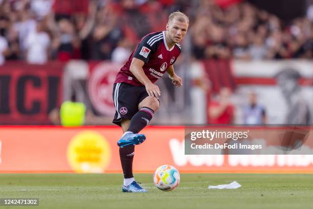 Johannes Geis of 1. FC Nuernberg controls the ball during the Second Bundesliga match between 1. FC Nürnberg and 1. FC Heidenheim 1846 at...