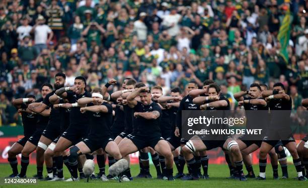 New Zealand players take part in a 'Haka' ahead of the Rugby Championship international rugby match between South Africa and New Zealand at Emirates...