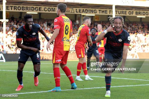 Xavi Simons of PSV Eindhoven celebrates after scoring a goal of during the Dutch Eredivisie football match between Go Ahead Eagles and PSV Eindhoven...