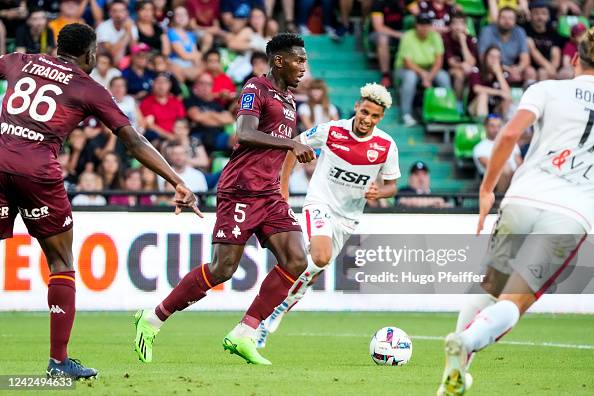 Fali CANDE of FC Metz during the Ligue 2 BKT match between Metz and... News  Photo - Getty Images