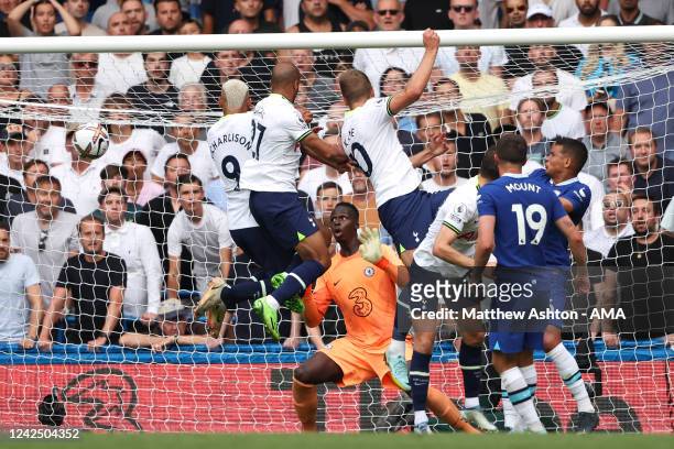 Harry Kane of Tottenham Hotspur scores a goal to make it 2-2 during the Premier League match between Chelsea FC and Tottenham Hotspur at Stamford...
