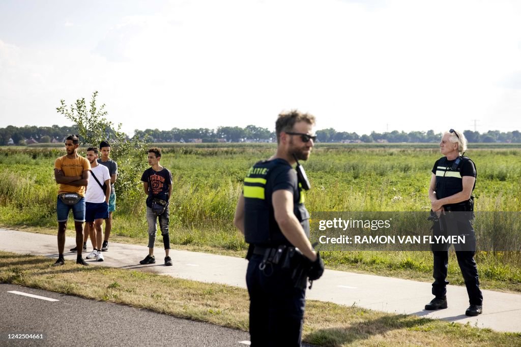 NETHERLANDS-IMMIGRATION-SOCIAL