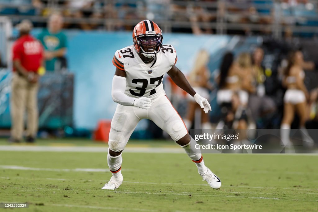NFL: AUG 12 Preseason - Browns at Jaguars