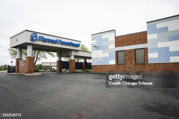 The Planned Parenthood Fairview Heights Health Center, an abortion clinic a few miles from the Missouri border in Fairview Heights, Illinois, on May...