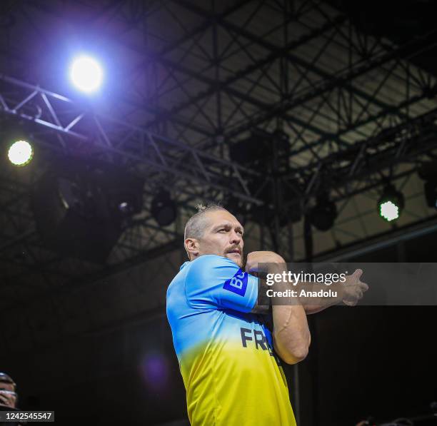 Ukrainian boxer Oleksandr Usyk attends a training session at Club Saudi Arabian Airlines prior to his boxing match with British boxer Anthony Joshua...