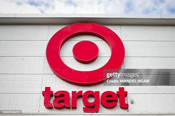 Target Store Label Dc 4,050 Target Neighborhoods Stock Photos, High-Res Pictures, and Images ...