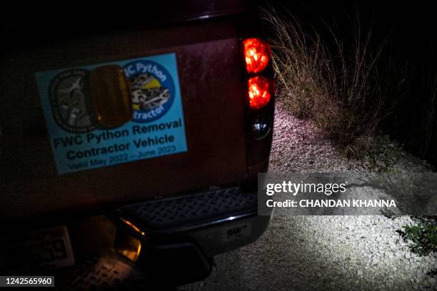 Professional python hunter, hired by the Florida Fish and Wildlife Conservation Commission Enrique Galan founds a Florida native water snake as he...