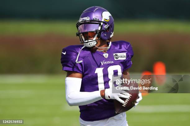Justin Jefferson of the Minnesota Vikings catches a pass during a joint practice with the San Francisco 49ers at training camp at TCO Performance...