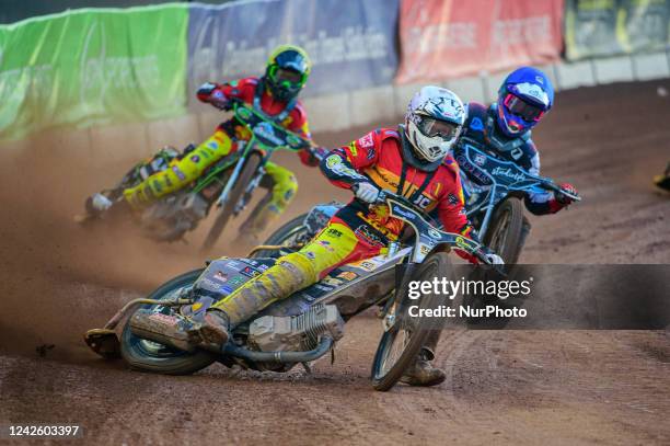 Dan Thompson leads Freddy Hodder and Max Perry during the National Development League match between Belle Vue Aces and Leicester Lions at the...