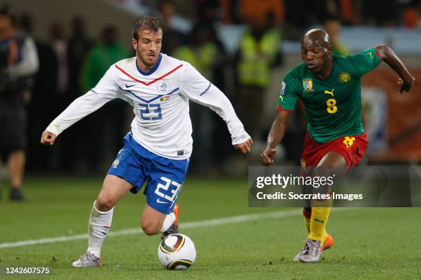 Holland Rafael van der Vaart Cameroon Geremi during the World Cup match between Cameroon v Holland on June 24, 2010
