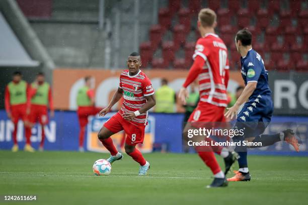 Carlos Gruezo of Augsburg in action during the Bundesliga match between FC Augsburg and 1. FSV Mainz 05 at WWK-Arena on August 20, 2022 in Augsburg,...