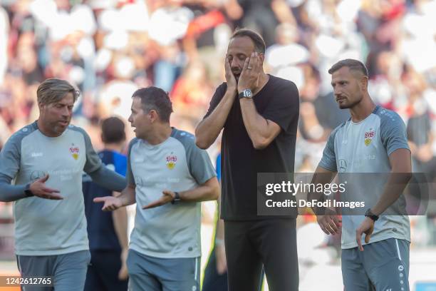 Head coach Pellegrino Matarazzo of VfB Stuttgart looks dejected during the Bundesliga match between VfB Stuttgart and Sport-Club Freiburg at...