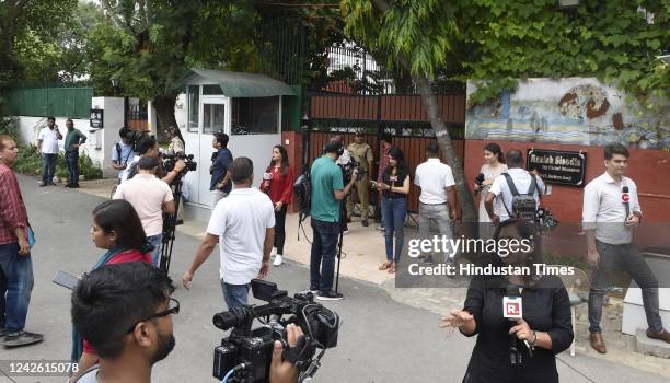 Media personnel at the residence of Delhi Dy CM Manish Sisodia at Mathura Road, on August 20, 2022 in New Delhi, India. Sisodia said, Their issue is...