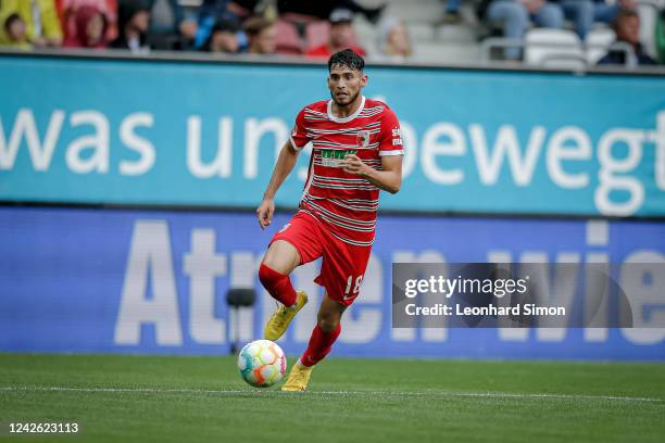 Ricardo Pepi of Augsburg in action during the Bundesliga match between FC Augsburg and 1. FSV Mainz 05 at WWK-Arena on August 20, 2022 in Augsburg,...