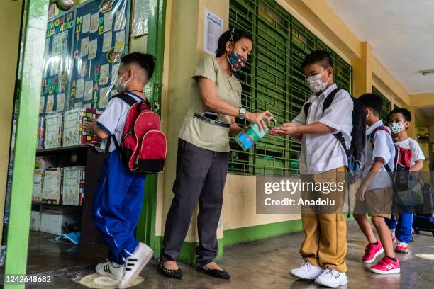 Class In Philippines 8,508 Philippine Education Stock Photos, High-Res Pictures, and Images ...