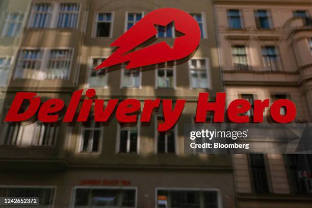 Dher Delivery Hero Photos and Premium High Res Pictures - Getty Images