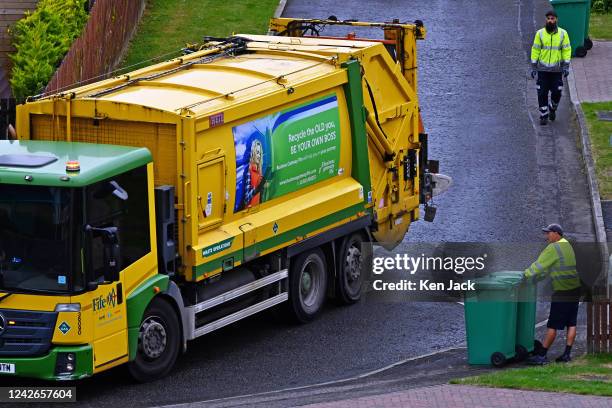 Refuse collection under way in Fife, on the day that trade unions reject an increased pay offer from Scottish local authorities for workers in waste...