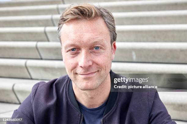 Robin Soderman 31 Robin Sondermann Stock Photos, High-Res Pictures, and Images - Getty ...