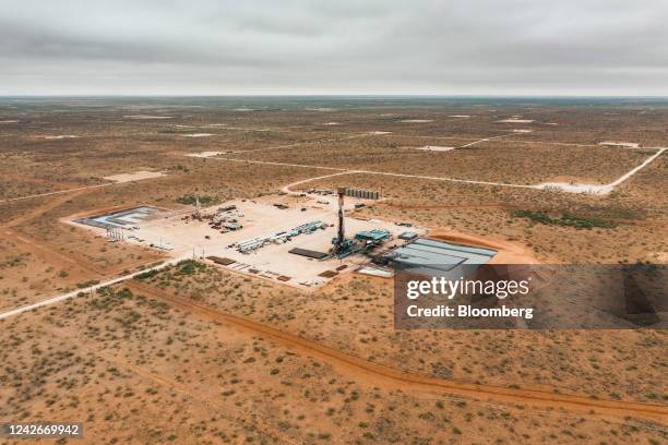 Tx Rigs Maps 232 Texas Oil And Gas Drilling Rigs Stock Photos, High-Res Pictures ...