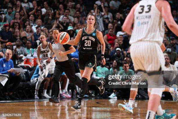 Sabrina Ionescu of the New York Liberty dribbles the ball during Round 1 Game 3 of the 2022 WNBA Playoffs on August 23, 2022 at the Barclays Center...