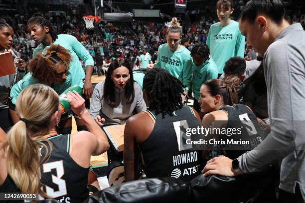 Head Coach Sandy Brondello of the New York Liberty talks to the team during the game against the Chicago Sky during Round 1 Game 3 of the 2022 WNBA...