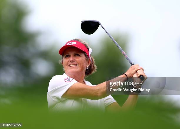 Lorie Kane of Canada hits her tee shot on the 6th hole during the first round of the CP Women's Open at Ottawa Hunt and Golf Club on August 25, 2022...