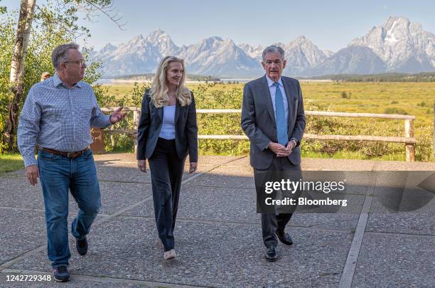 Jerome Powell, chairman of the US Federal Reserve, from right, Lael Brainard, vice chair of the board of governors for the Federal Reserve System,...