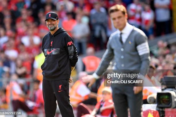 Liverpool's German manager Jurgen Klopp and Bournemouth's English head coach Scott Parker look on during the English Premier League football match...