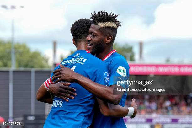 Ibrahim Sangare of PSV celebrates 0-2 with Cody Gakpo of PSV during the Dutch Eredivisie match between Excelsior v PSV at the Van Donge & De Roo...