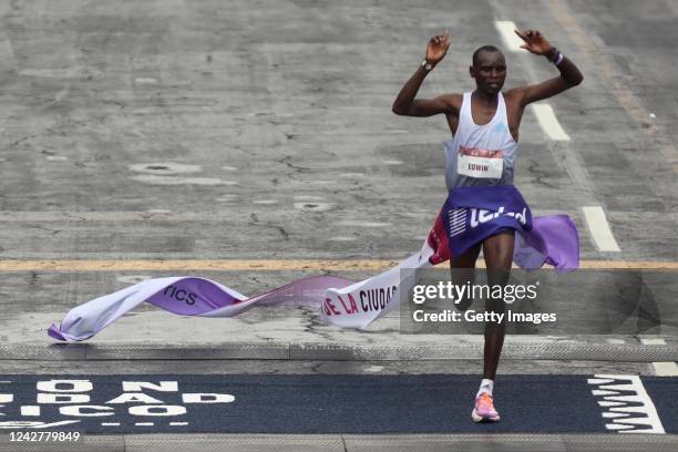 Edwin Kiprop Kiptoo from Kenya crosses the finish line to win the 2022 Mexico City Marathon on August 28, 2022 in Mexico City, Mexico. Kiptoo set a...
